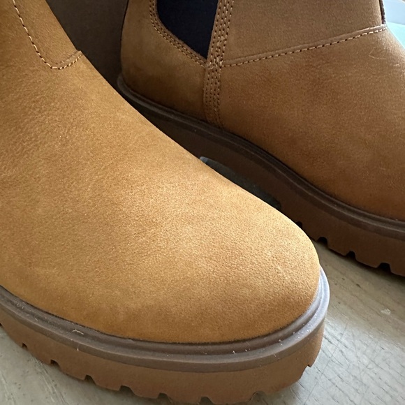 New without box Timberland Carnaby chelsea boots 7.5 - Picture 15 of 15